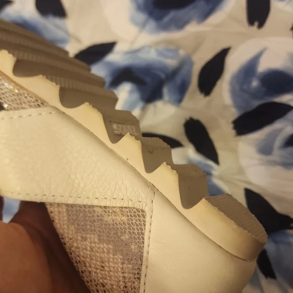 Sorel Women's Joanie II Casual Sandals - Snake and Creme - Size 8 - Picture 12 of 14